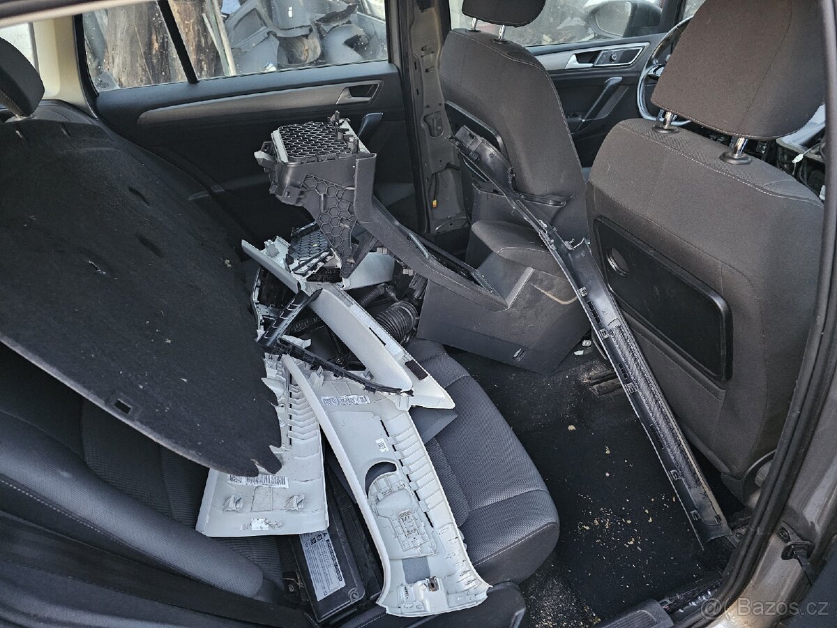 Náhradní díly VW Volkswagen Golf Sportsvan 1.2 TSI - 10