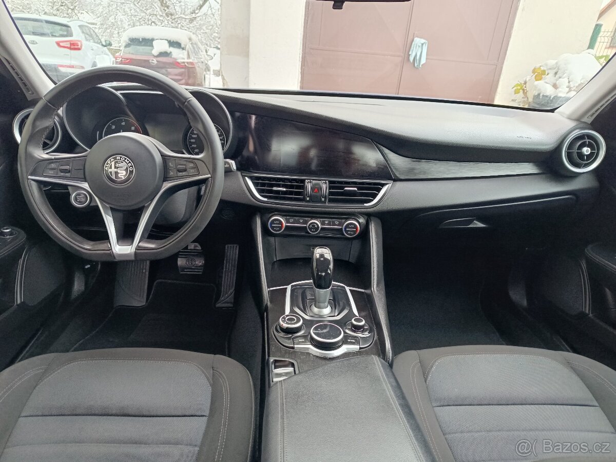 Alfa Romeo giulia - 10