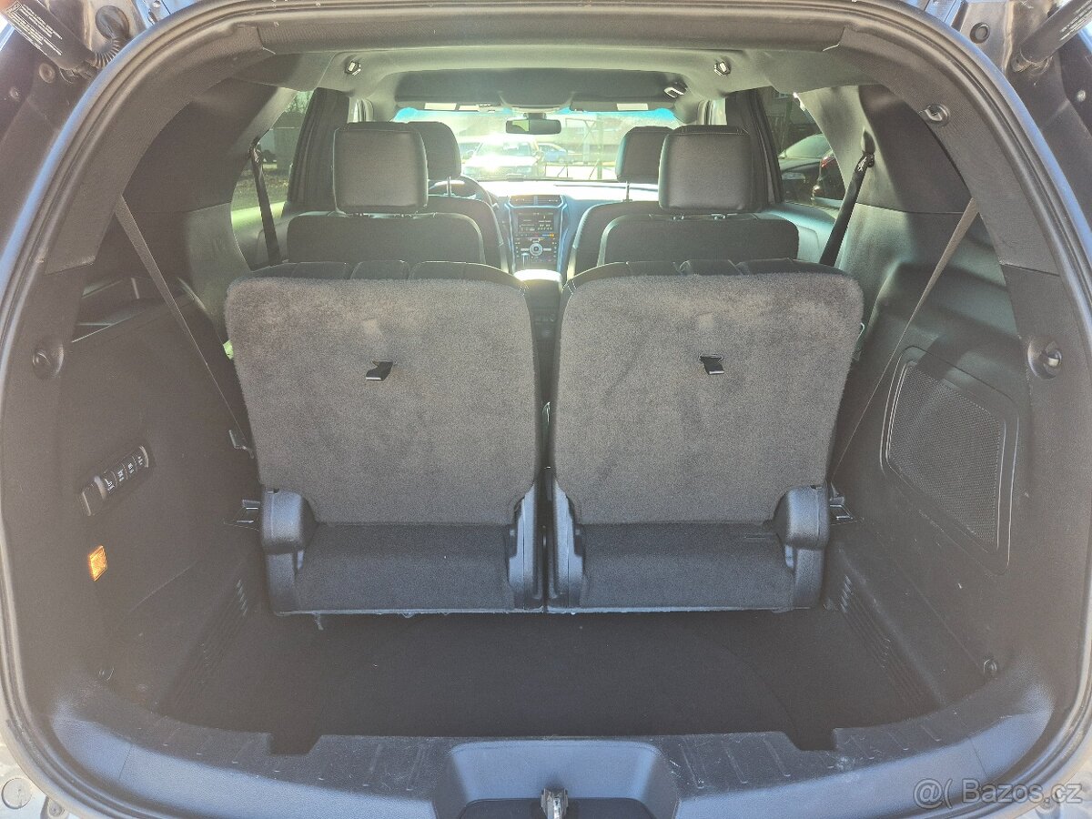Ford Explorer 3.5i,213KW,4x4,LED,PLNÁ VÝBAVA,DPH,R.V.2015 - 10