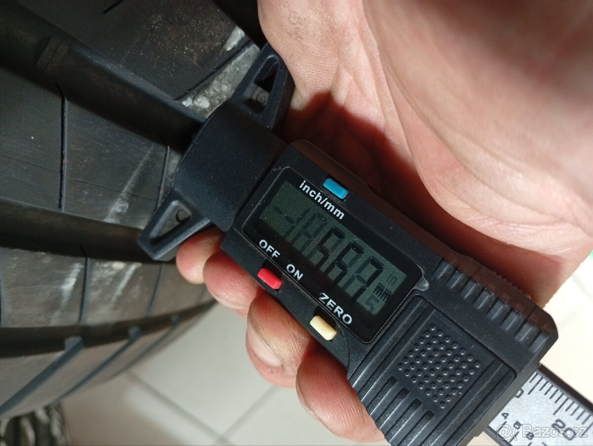 LETNÍ 215/55R17 - 10