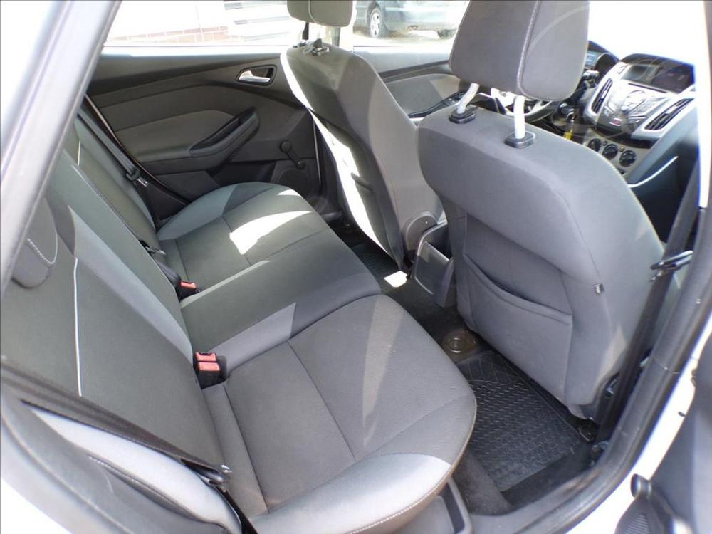 Ford Focus 1,6 TDCI - 10