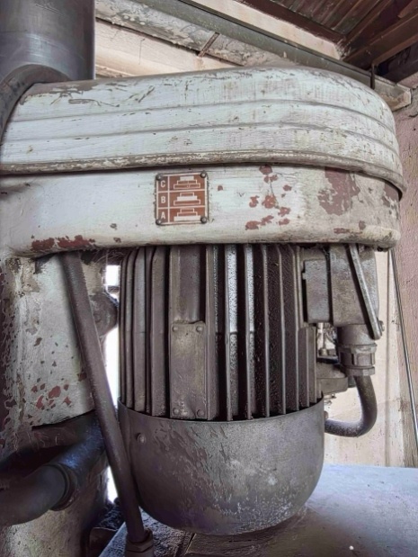 Prodávám Použitá vrtačka VS 32 B, r. v. 1988 - 10