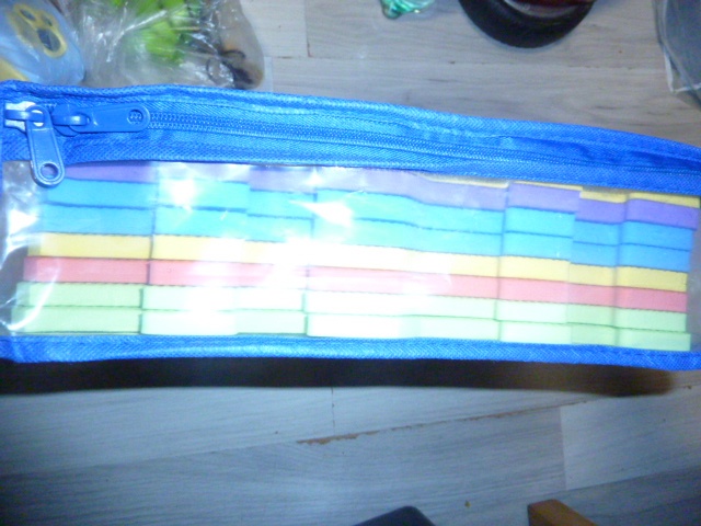 HRAČKY,POSTAVY PRAVĚCÍ DINOSAUŘI,ZVÍŘATA Z DNEŠNÍ DOBY, ATD. - 10