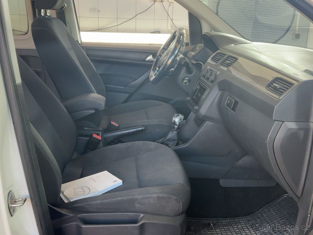 VW Caddy Maxi 2.0 TDI,Xenon,7.Míst,1.Majitel,Tažné - 10