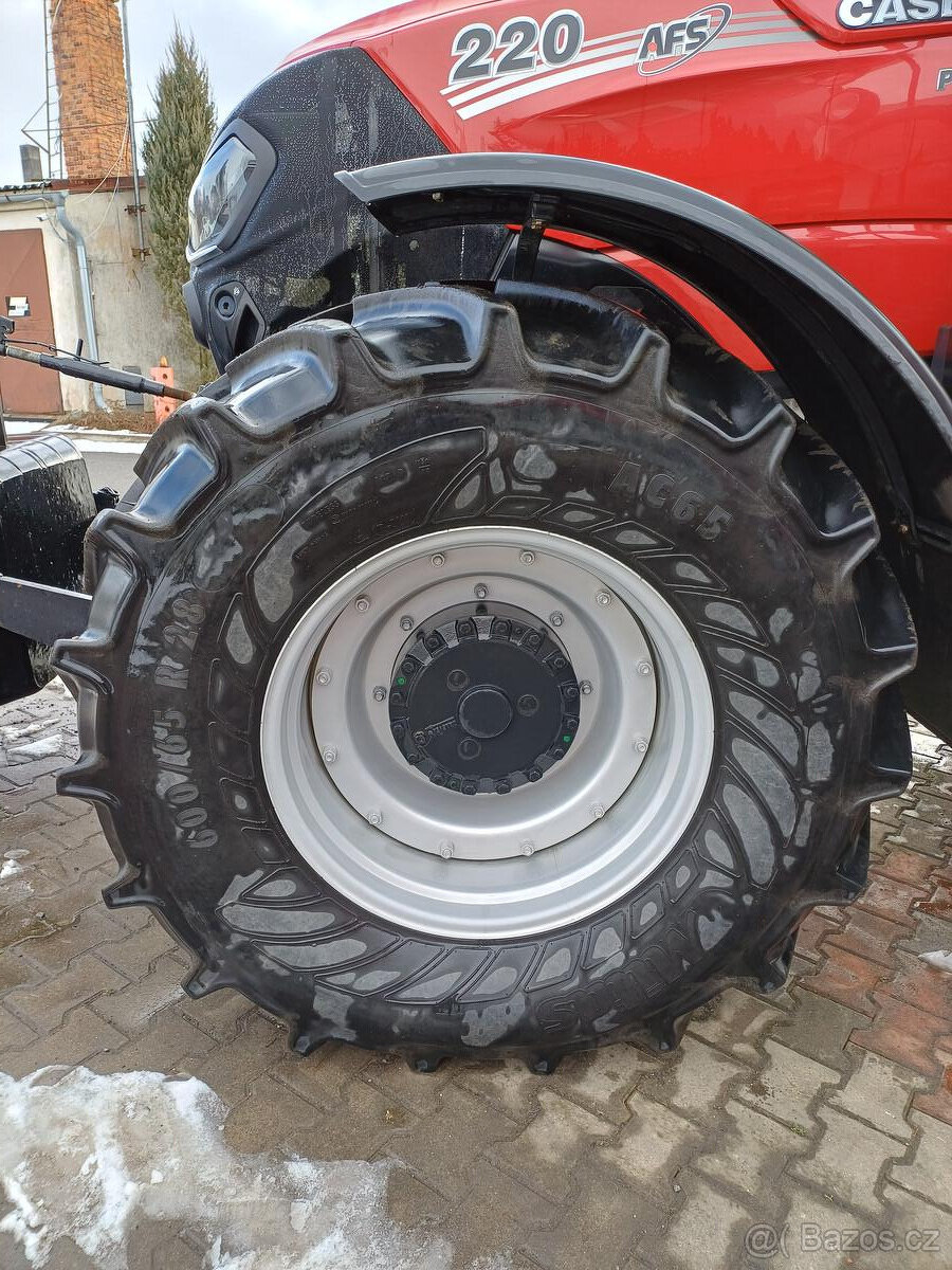 Traktor Case IH PUMA 220 CVX - 10
