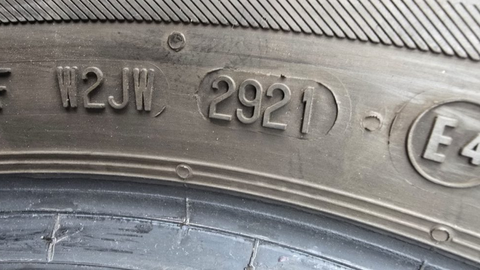 Zimní pneu 205/55/16 Barum - 10