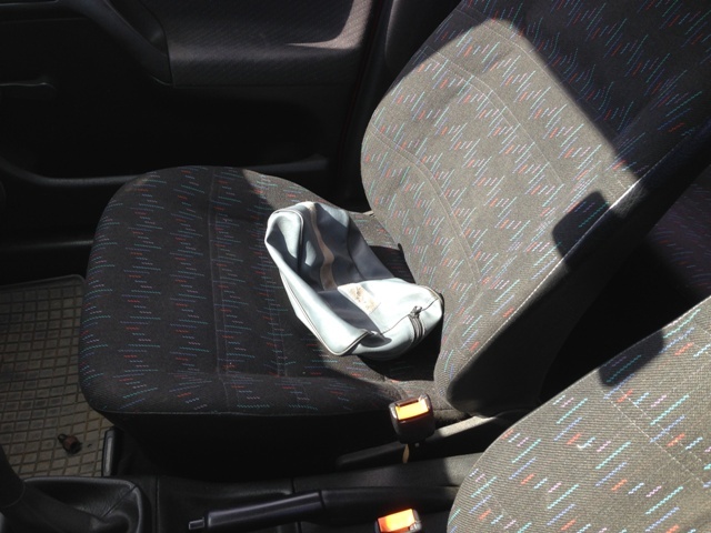 VW Golf 3 1,6i 55kW 1998 - jen díly AEE - 10