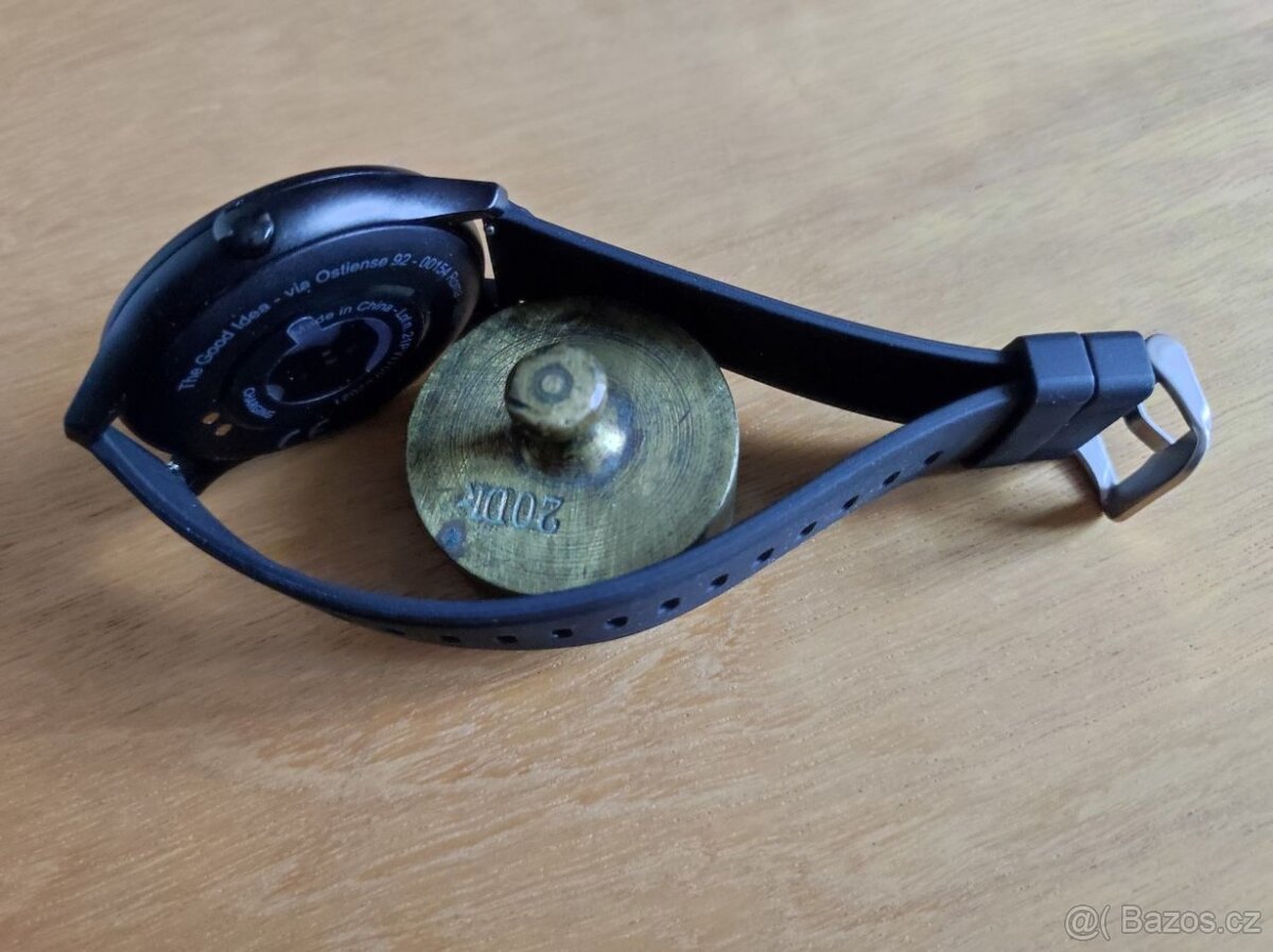 Originální čepice a chytré hodinky Formule 1 Pirelli - 10