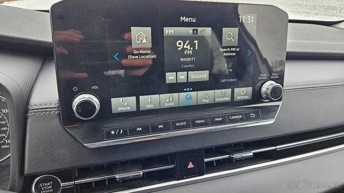 Outlander 2,4i Intense 7-míst. - 10