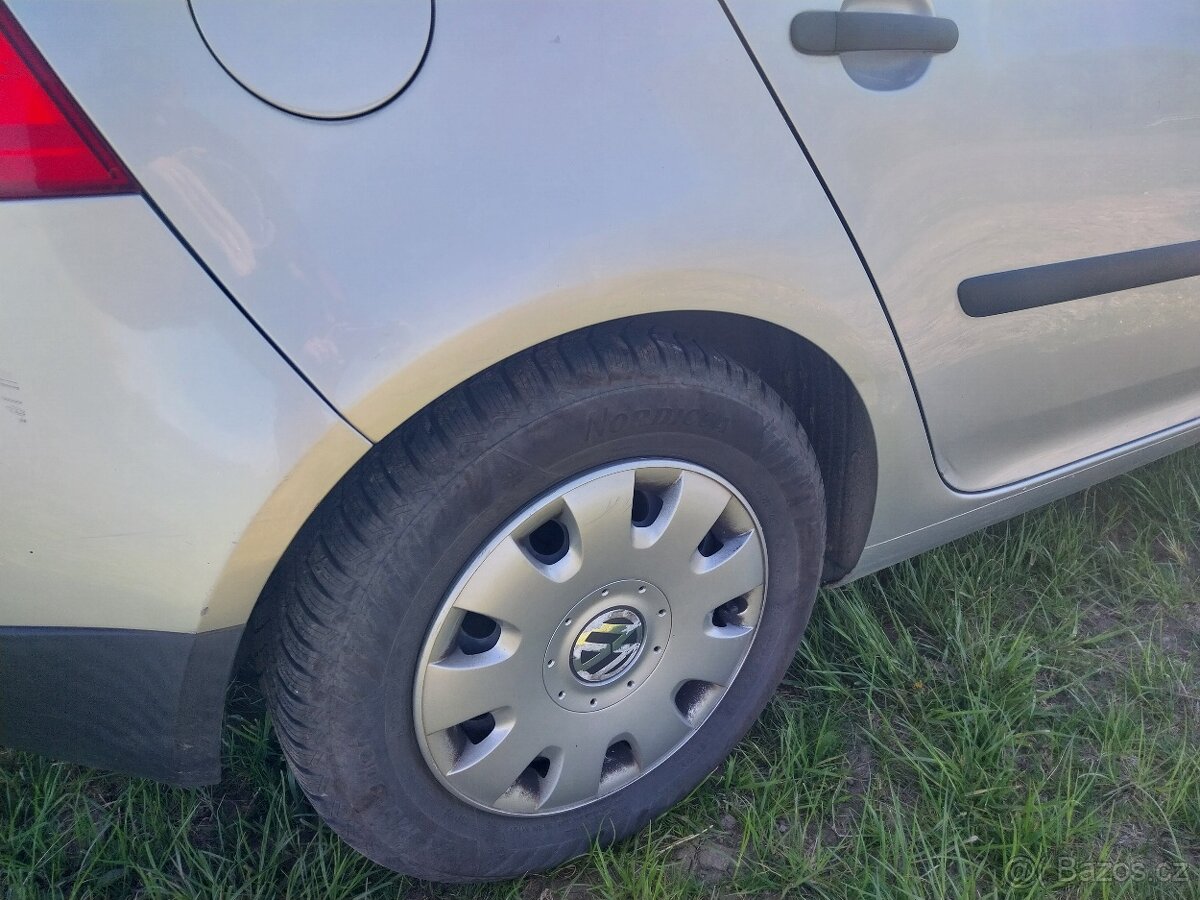 Golf 5 1.6 MPI 75kw - 10