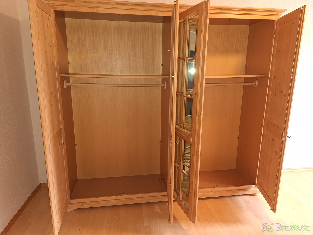 CELODŘEVĚNÁ BAVORSKÁ LOŽNICE VELMI DRAHÝ MODEL - 10