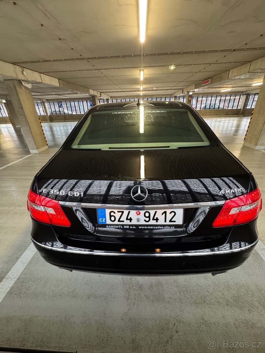 Mercedes-Benz E-Class W212 E350 4Matic - 10