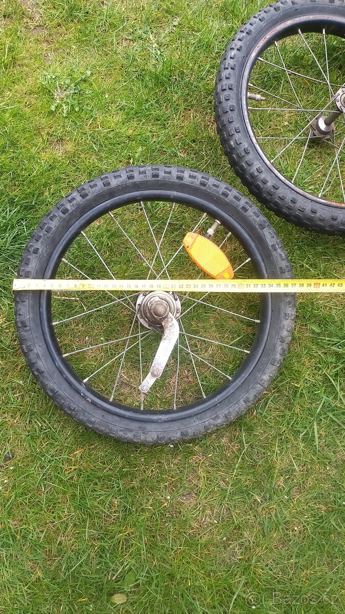 Retro kočárek pro panenky + další kolečka, kola (různá) - 10