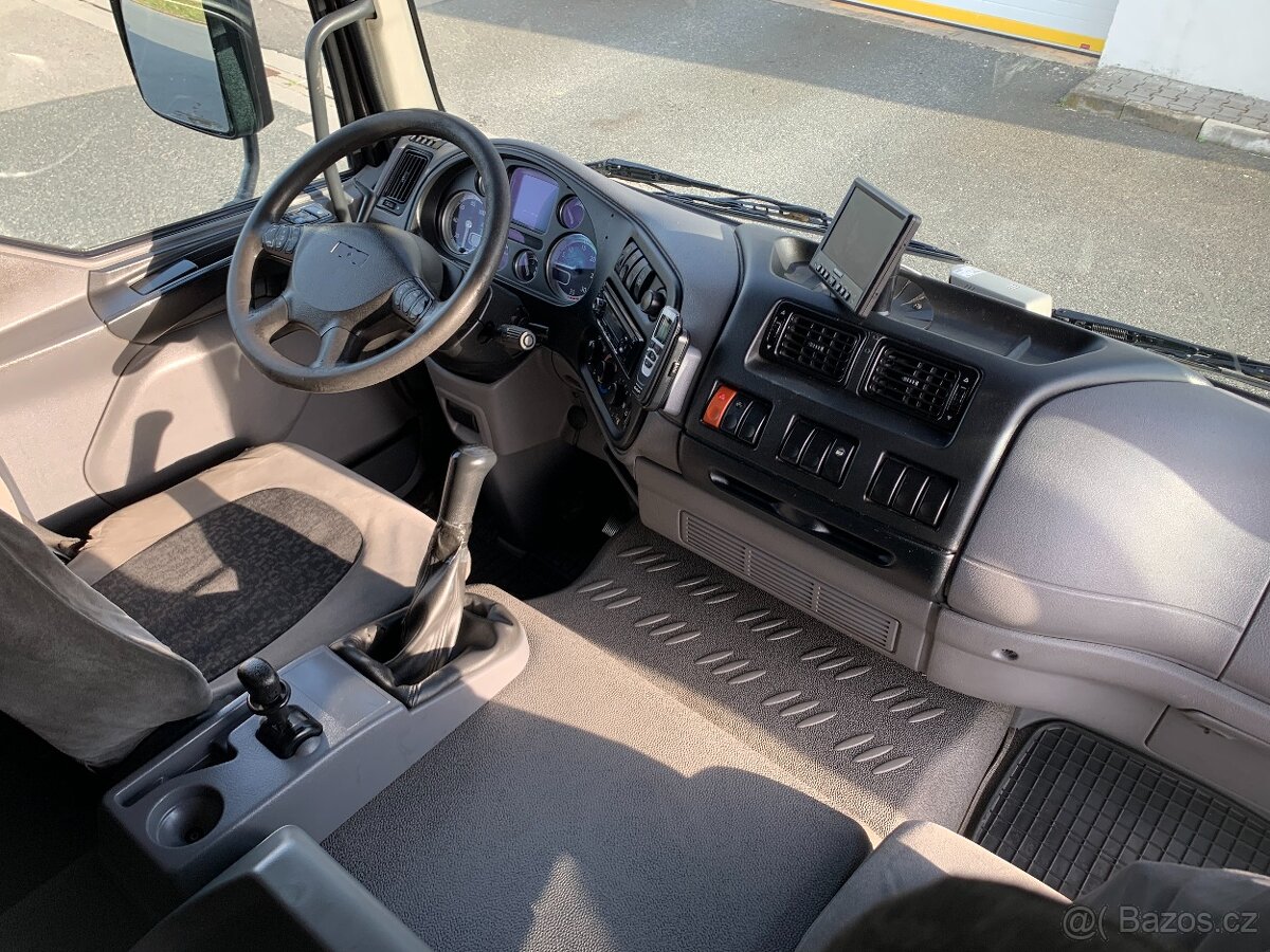 DAF LF 45.220 12t, 18 palet, čelo, klima, postel - 10