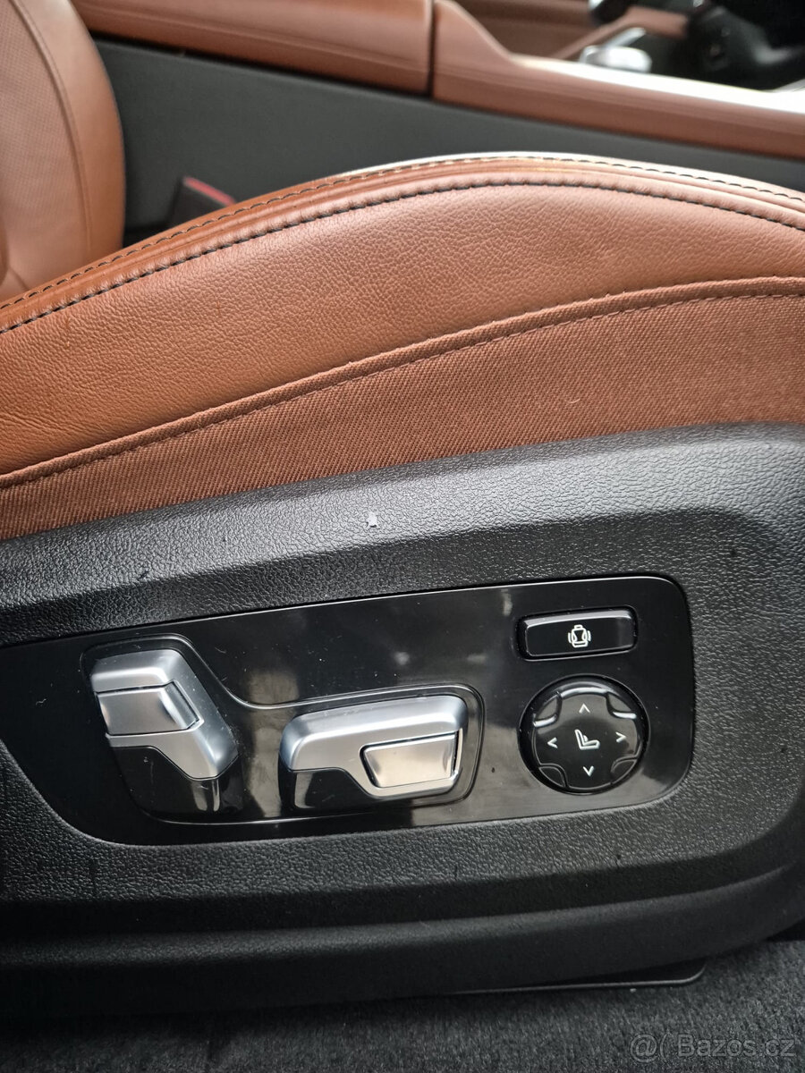 Prodej Vozidla BMW X7, XDRIVE40D, top stav - 10