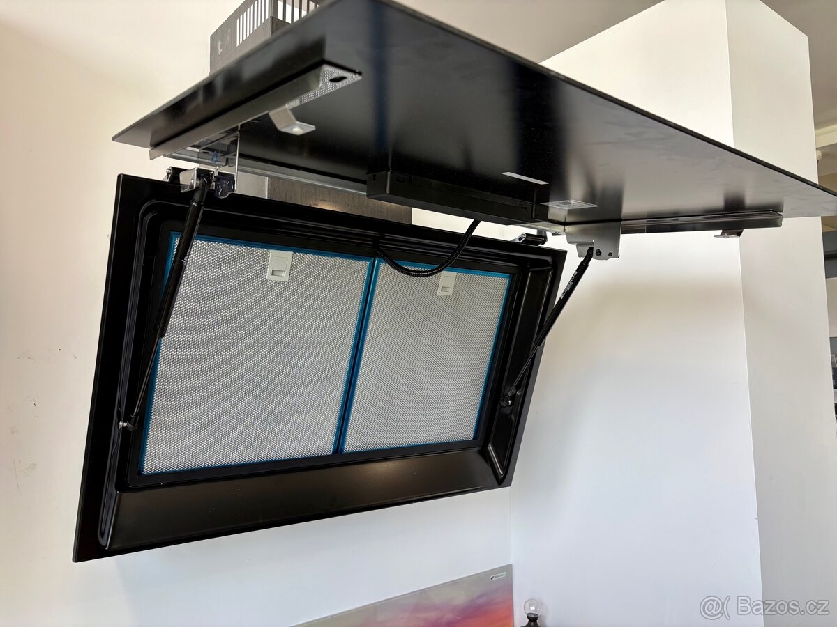 Nový nástěnný odsavač SIEMENS STUDIO LINE IQ 500, černé sklo - 10