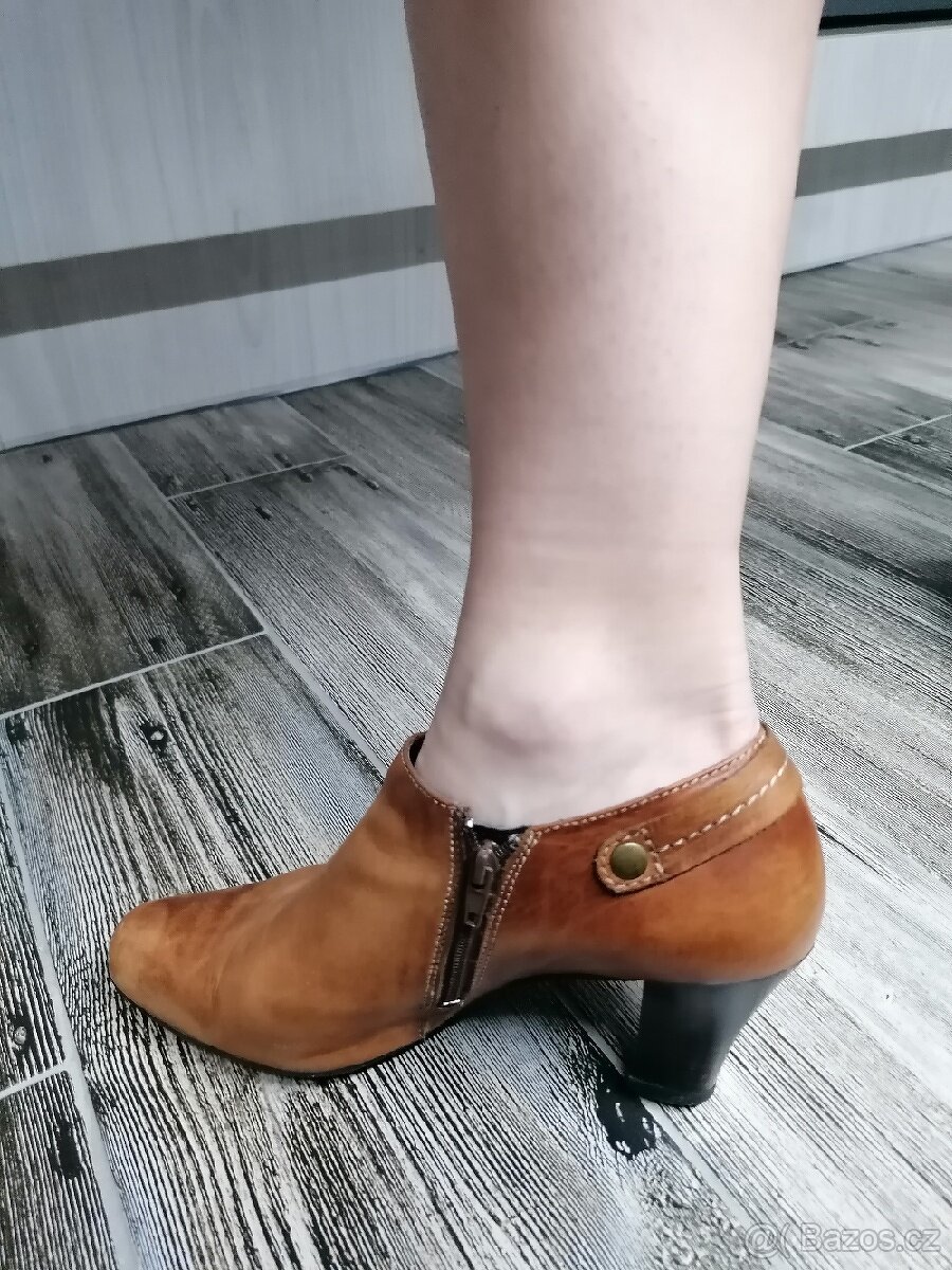 Kožené boty Venturini vel 36 - 10