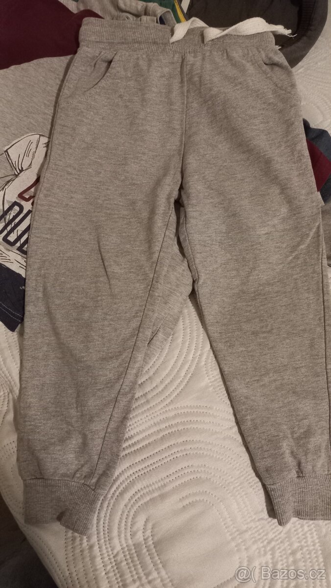 10 kusů chlapeckého oblečení 3-4 roky - 10