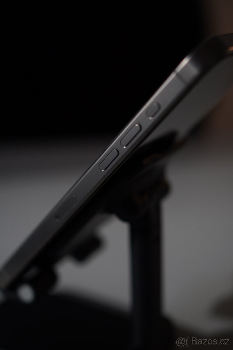 iPhone 15 Pro Max 256 GB - 10