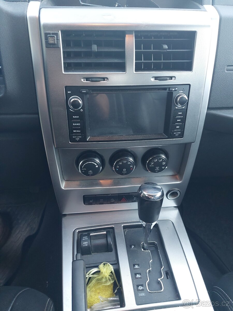 JEEP CHEROKEE 2,8 CRD, 180koní - 10