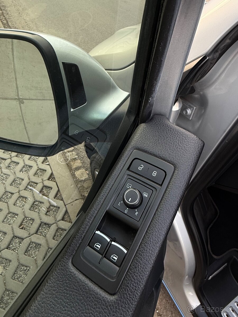 VW MULTIVAN T6 2.0 TDI DSG 4X4 DPH - 10