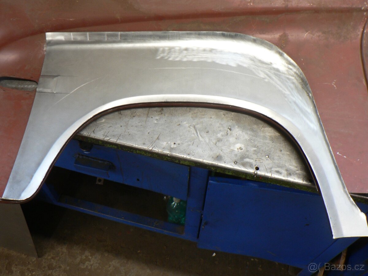 Kompletní přední podběhy Tatra 603 - 10