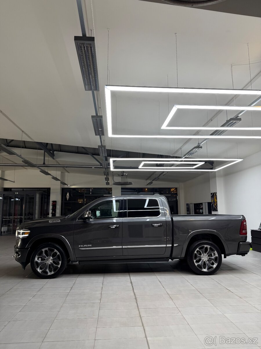 Dodge RAM 1500 limited - 10