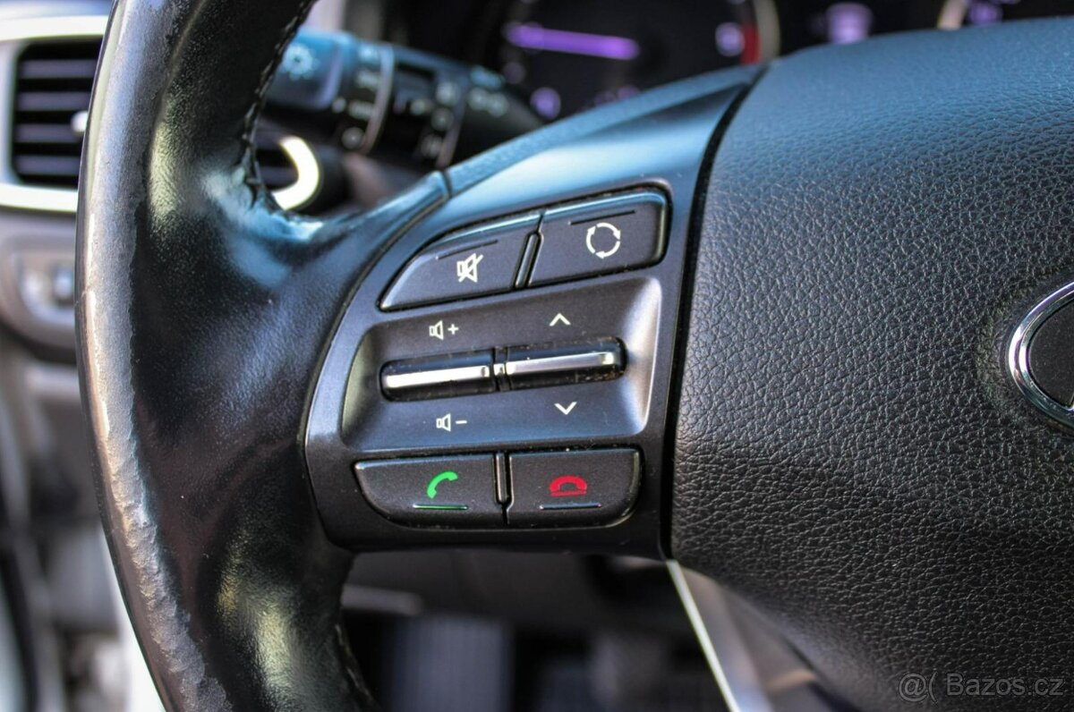 Hyundai i30 CW 1.6 CRDi 110 Family - 10