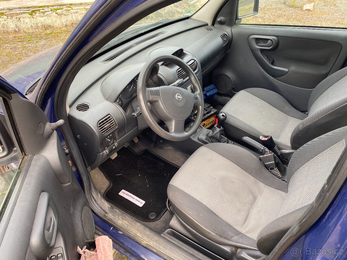 OPEL COMBO 1,3 Cdti 5 místný naj. 195.400 km - 10