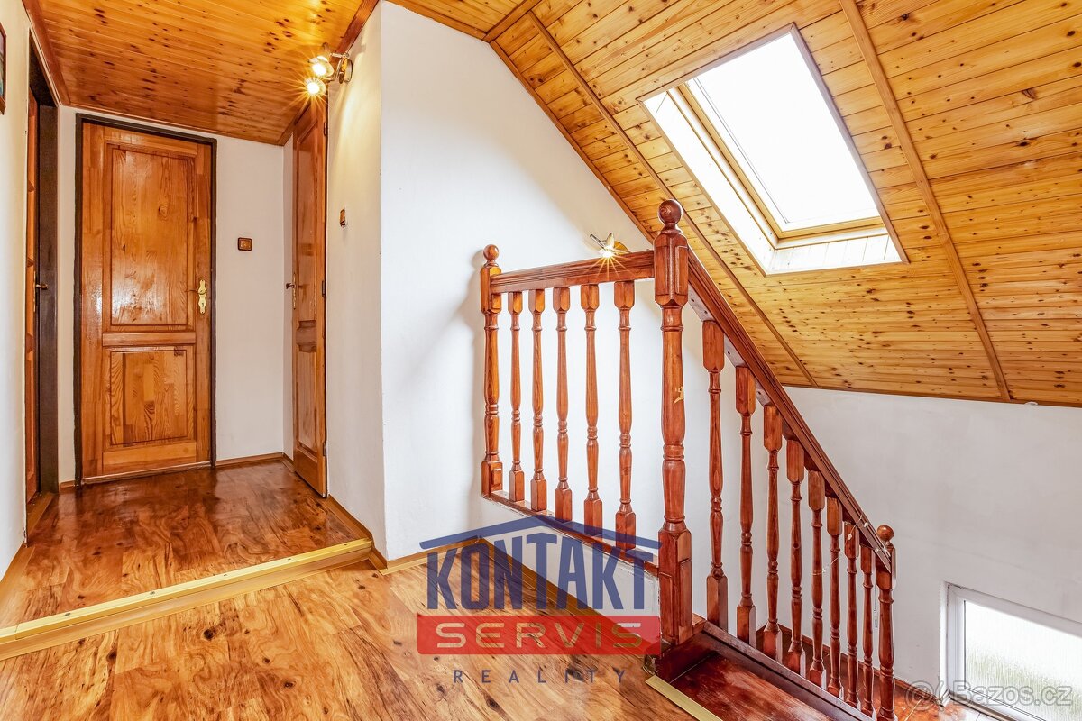 Prodej prostorného rodinného domu 8+2, 196 m² – Mladá Vožice - 10