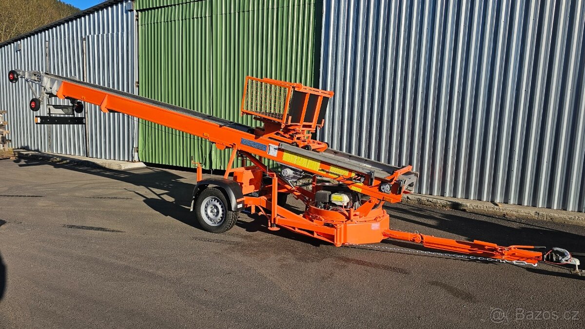 Stavební výtah BÖCKER 31m, kloub 11m - motor HONDA - CZ SPZ - 10