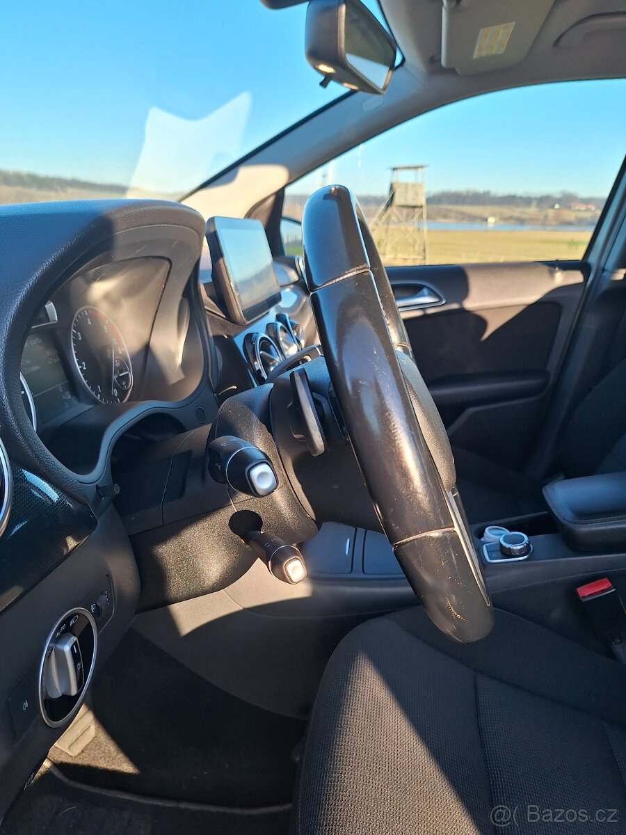 Mercedes-Benz Třídy B 180d 80kw - 10