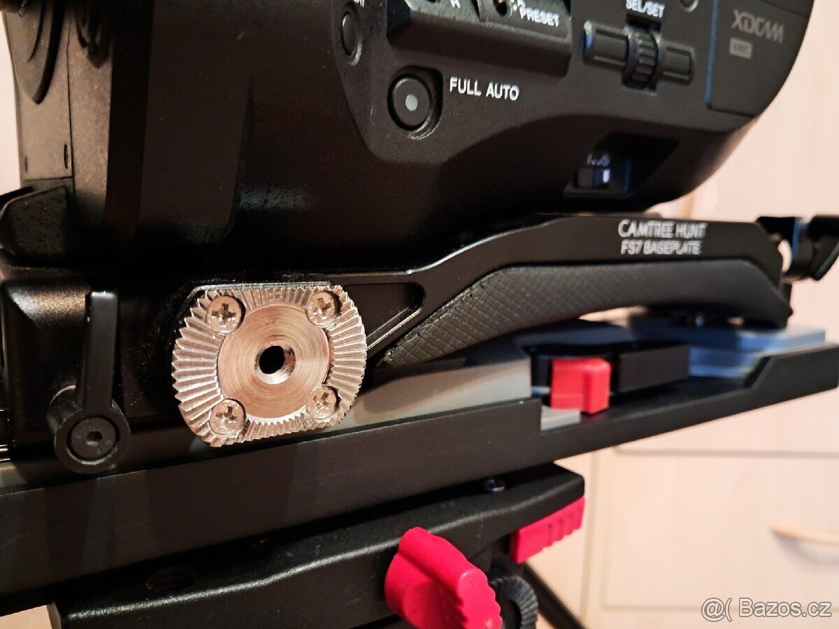 Sony FS7 4k + jednotka XDCA-FS7 + WiFi modem - 10