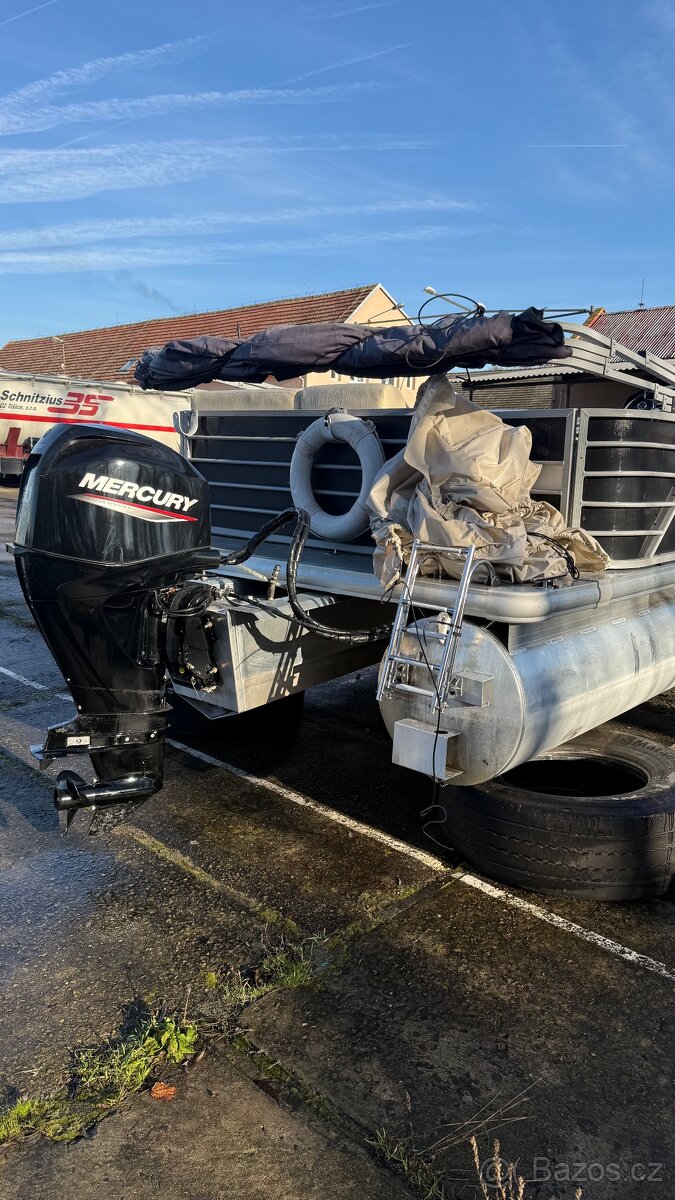 Katamaran 5/2023 dobre vybaven - 10