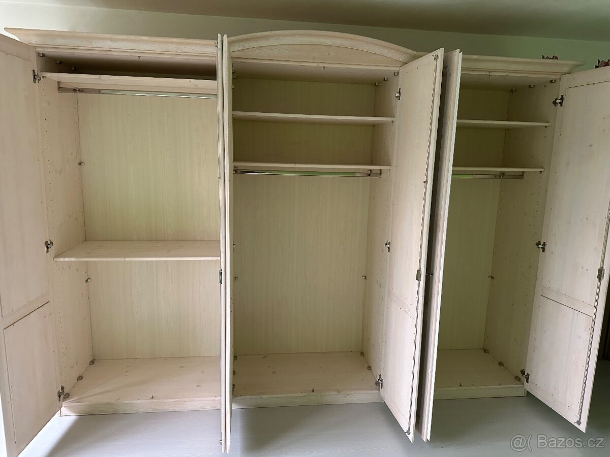 Jitona VENETO, bílá, celomasiv, 2KOMODY - 10