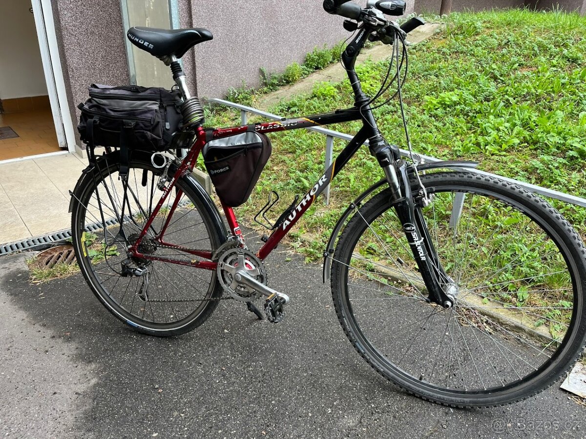 Dvě treková jízdní kola ( pánské a dámské) - 10