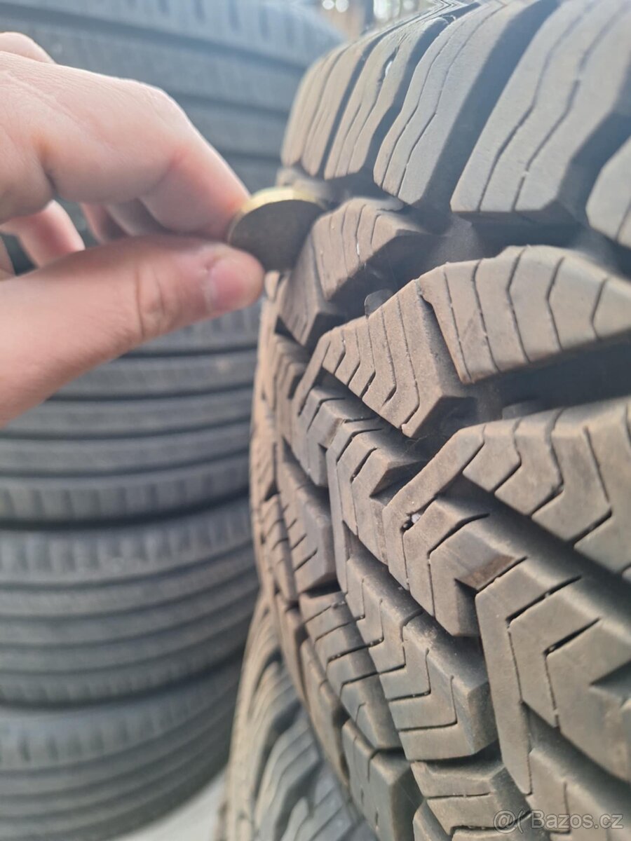 Plechové disky se zimním pneu R15 195/50 4x108 - 10