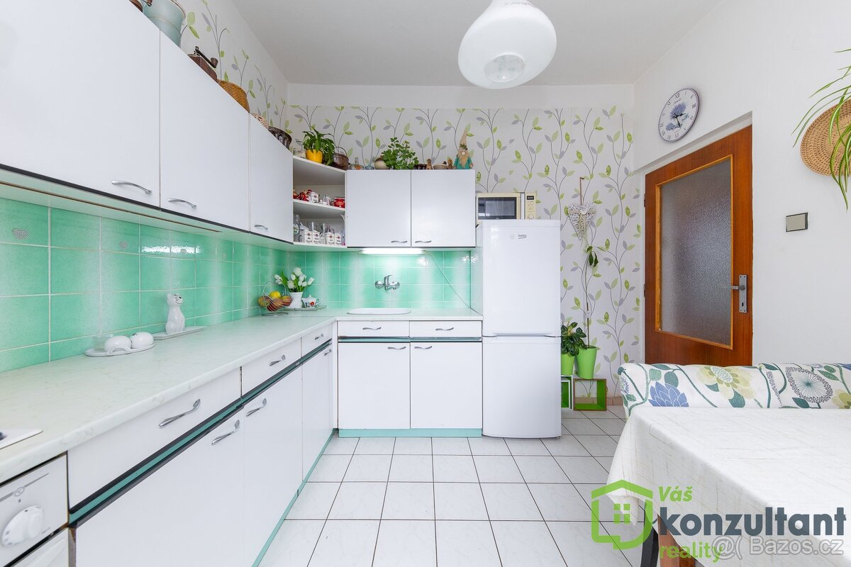 Prodej rodinného domu 4+1 s možností půdní vestavby – Tišno - 10