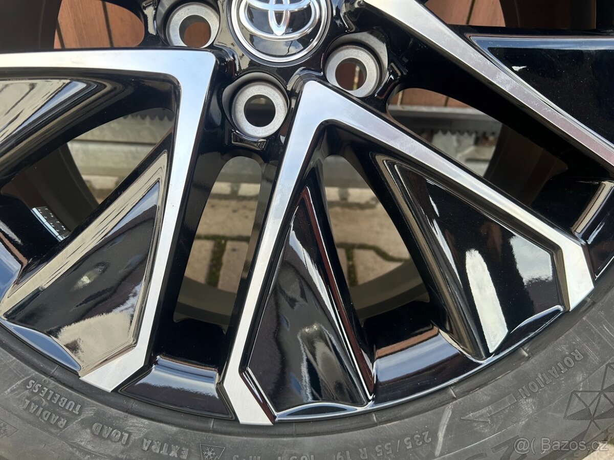 Toyota Mirai II zimní alu orig.nové 19 235/55R19 - 10
