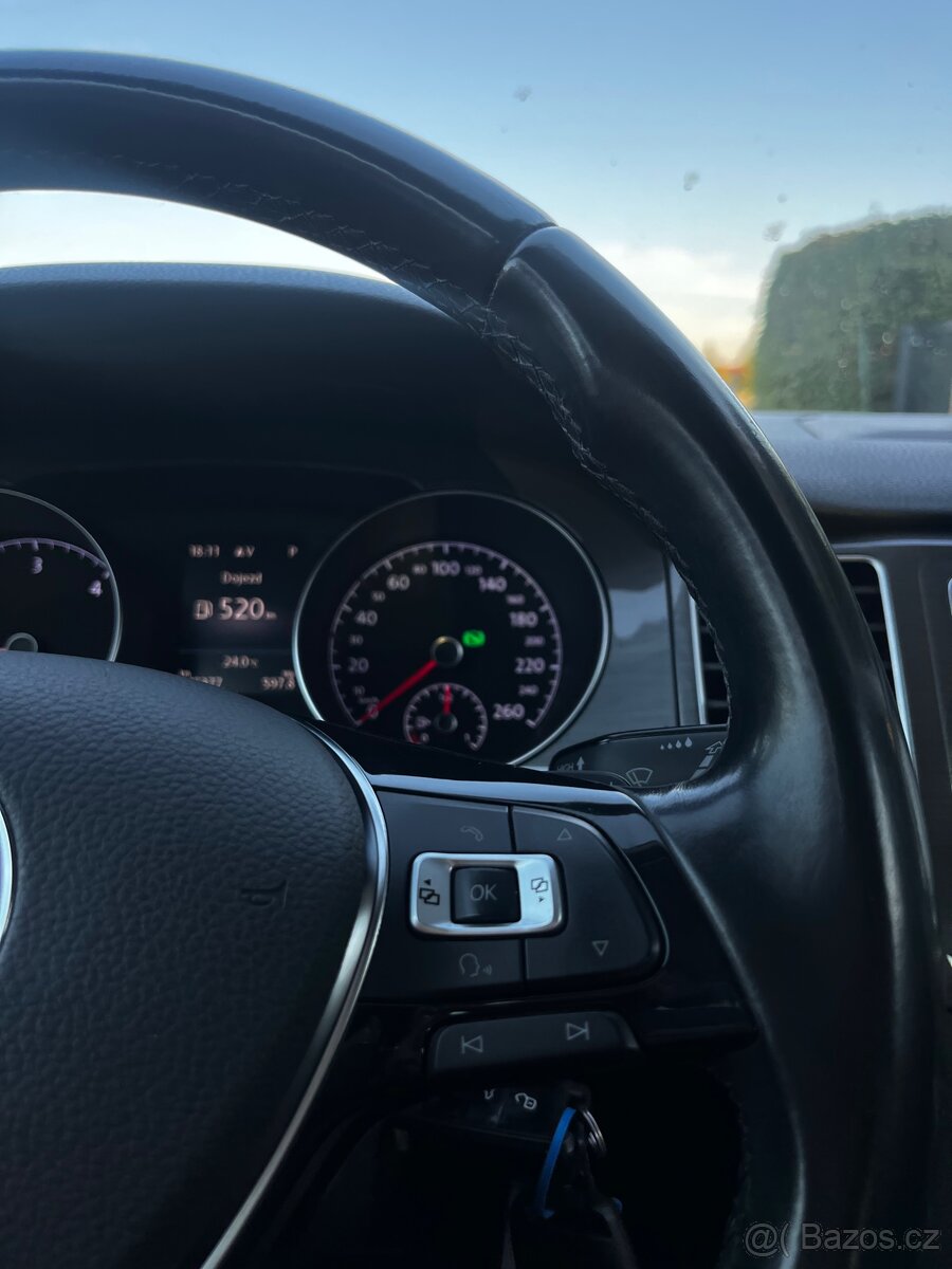 VW Golf Sportsvan 1.6 TDI DSG - 10