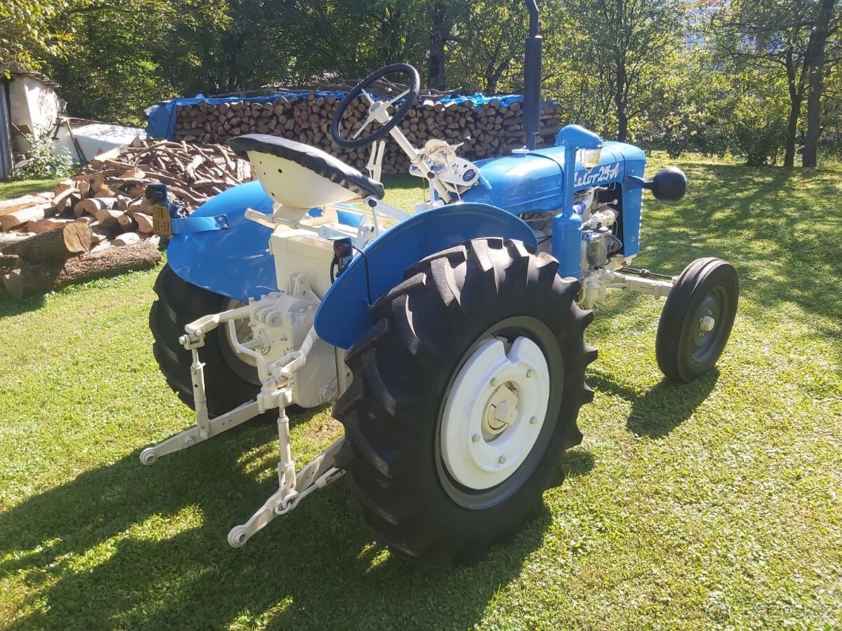 Zetor 25A - 10