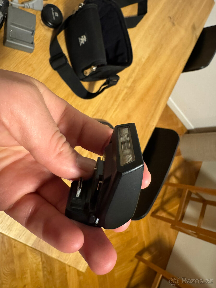 Olympus OM-D E-M5 - 10