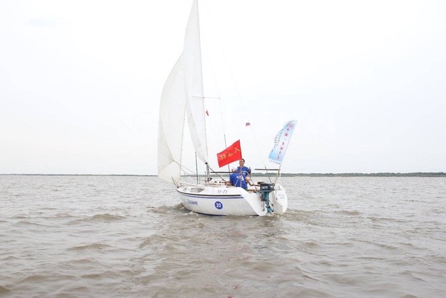 Prodám duralovou plachetnici tovarní vyroby - 10