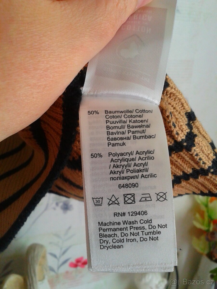 Krásný delší rolákový svetr 46/50 - 10