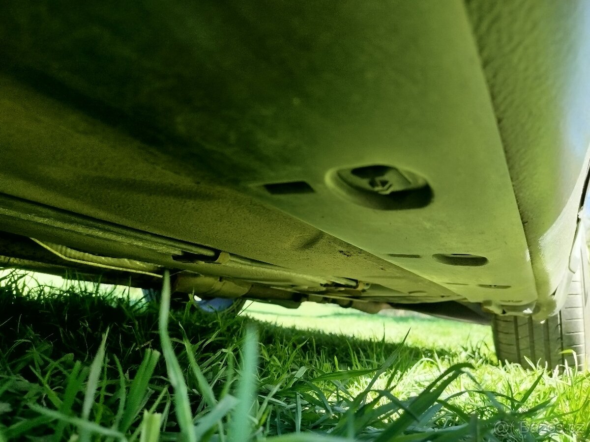 Mercedes-Benz CLK W208 - 10