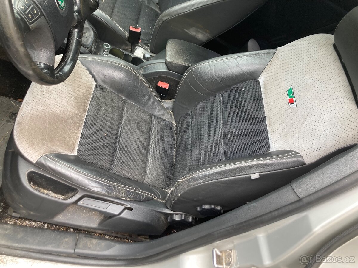 Díly ze Škody Octavia RS 125kw - 10