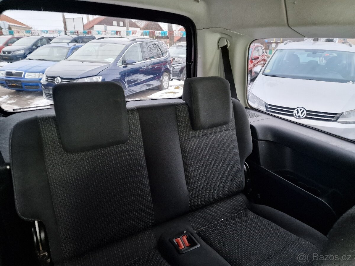 Volkswagen CADDY MAXI 2,0TDI 7MÍST NAVIGACE - 10