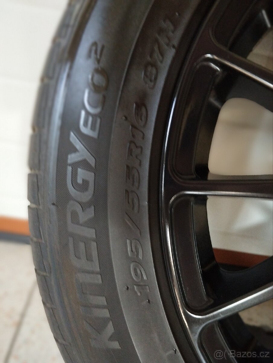 OZ racing Superturismo 4x100 r16x7j ET 42, 195/55/16 - 10