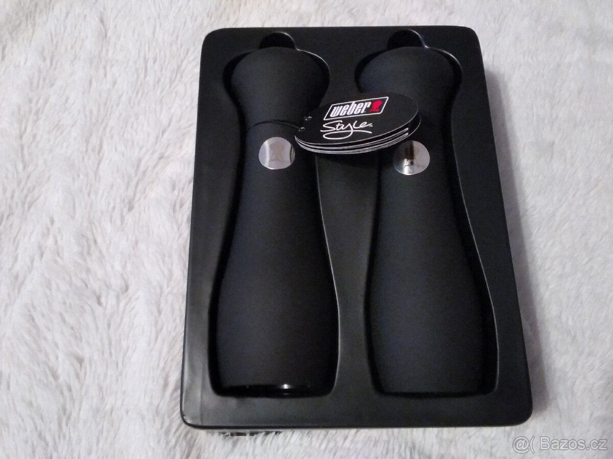 Sada mlýnků na pepř a sůl Weber Style, 19 cm - 10