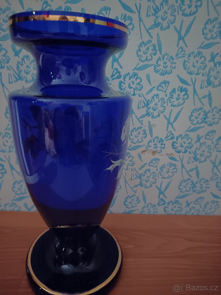 Prodám velkou modrou skleněnou vázu - 10
